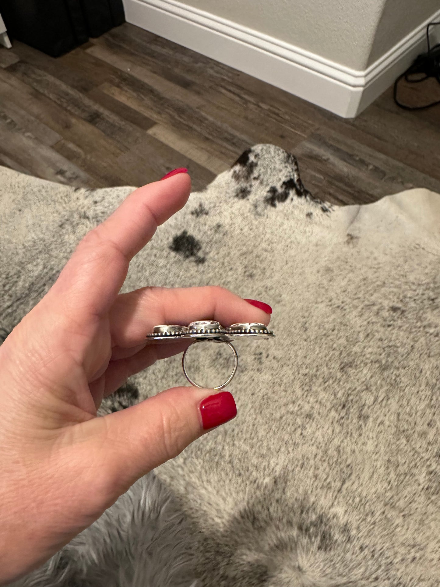 6 Stone Wild horse ring